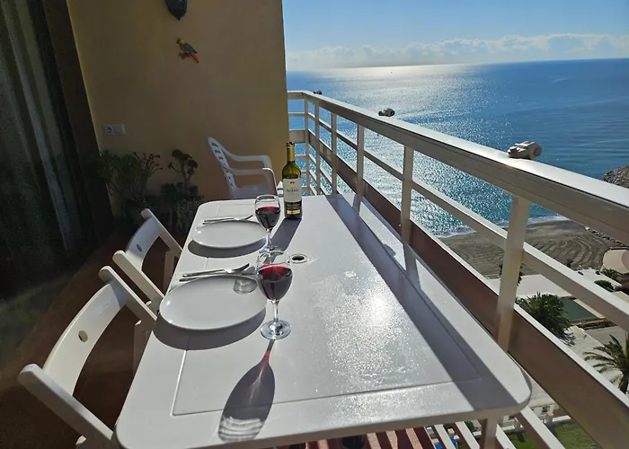 La Roca-Mediterraneo Views, 8Th Floor-New Kitchen- Pool- Parking-Air Conditioning, Ceiling Fans & Free Wifi
