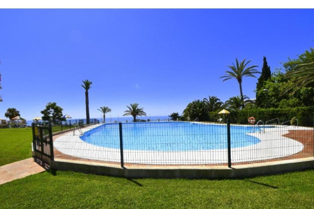 La Roca-mediterraneo Views, 8th Floor-new Kitchen- Pool- Parking-air Conditioning, Ceiling Fans & Free Wifi Apartamento Torremolinos